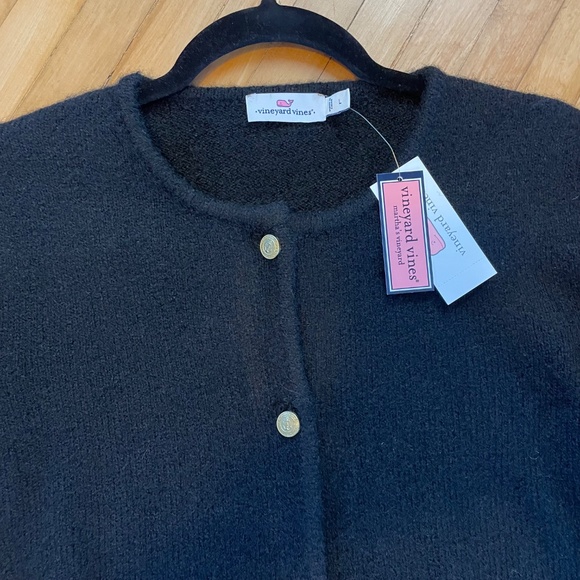 VINEYARD VINES NWT Sweater Knit Lady Jacket Gold Logo Buttons Boxy Fit Preppy - Picture 2 of 12